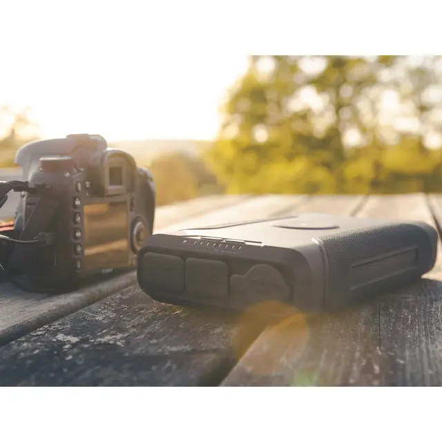 Sandberg Survivor Powerbank 7in1 PD 72000 mAh 2x USB-C, Lykt Rød/Hvitt lys 