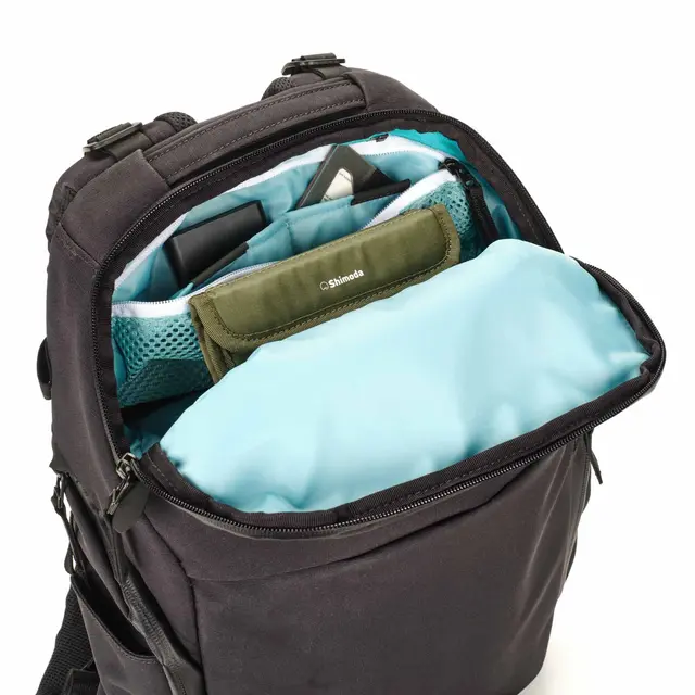 Shimoda Urban Explore 20 Anthracite 20L. Med Core Unit 