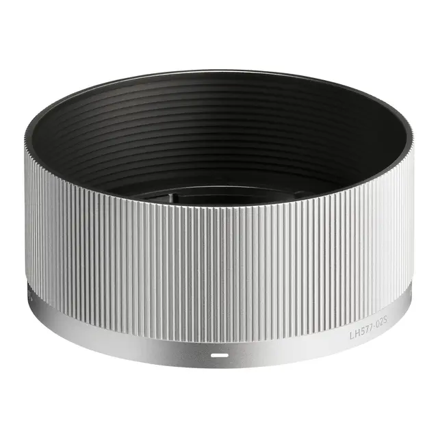 Sigma 45mm f/2.8 DG Contemporary Silver L-Mount. Sølv 