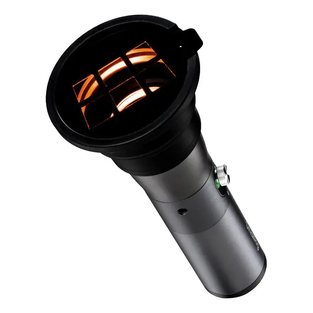 SmallRig 4634 Portable Zoom LED RF 10C Fokuserbart videolys med gobo 