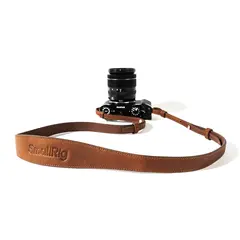 SmallRig 5209 Universal Leather Strap Br Nakkerem i lær.  Brun/Brown