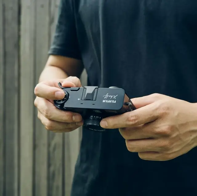 SmallRig 5333 Thumb Grip Charcoal For Fujifilm X half Mørk Sølvgrå 