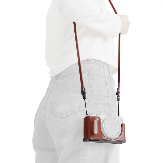 SmallRig 5687 QR Shoulder Strap Red For Ricoh GR Series (Red) 