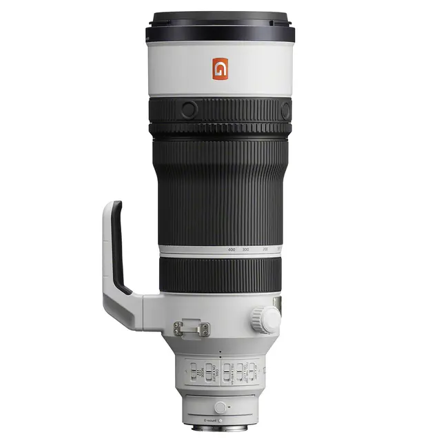 Sony FE 100-400mm f/4.5 GM OSS E-Mount Fullformat. 