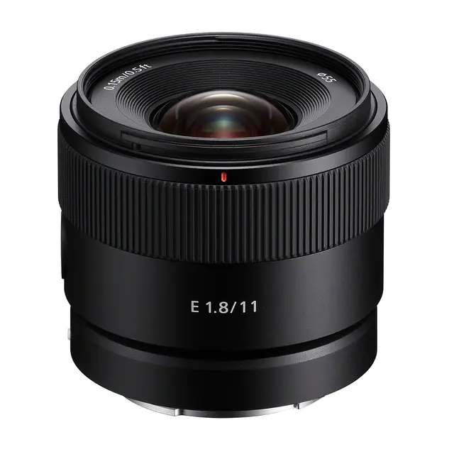 Sony E 11mm f/1.8 E-Mount. APS-C 