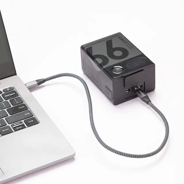 SWIT OMNI-99S Batteri 14,4V 99Wh 99Wh V-Mount med D-tap og USB-A/C 