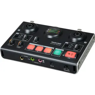 Tascam MiNiSTUDIO US-42B Audio Interface for podcast