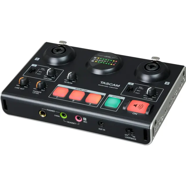 Tascam MiNiSTUDIO US-42B Audio Interface for podcast 