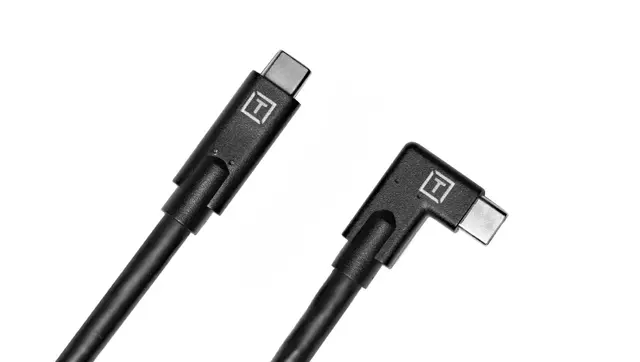 TetherPro USB-C til USB-C 4,6m Vinklet 4,6m Sort kabel med vinklet kontakt 