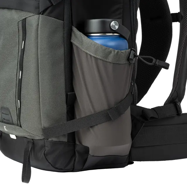 Think Tank Mindshift BackLight 18L 18L Backpack. Slate Black 