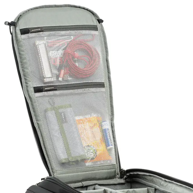 Think Tank Mindshift BackLight 18L 18L Backpack. Slate Black 