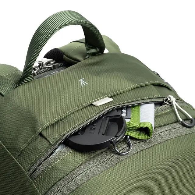 Think Tank Mindshift Backlight 26L Green 26L. Photo Daypack. Montane Green 