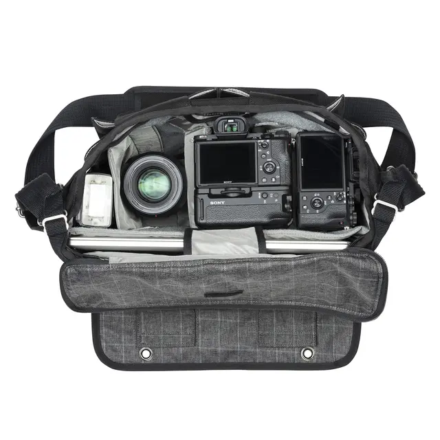Think Tank Retrospective 30 V2.0 Black 