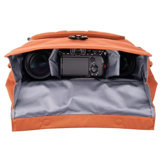 Think Tank FocusPoint Crossbody 13L 13L. Urban Rust 