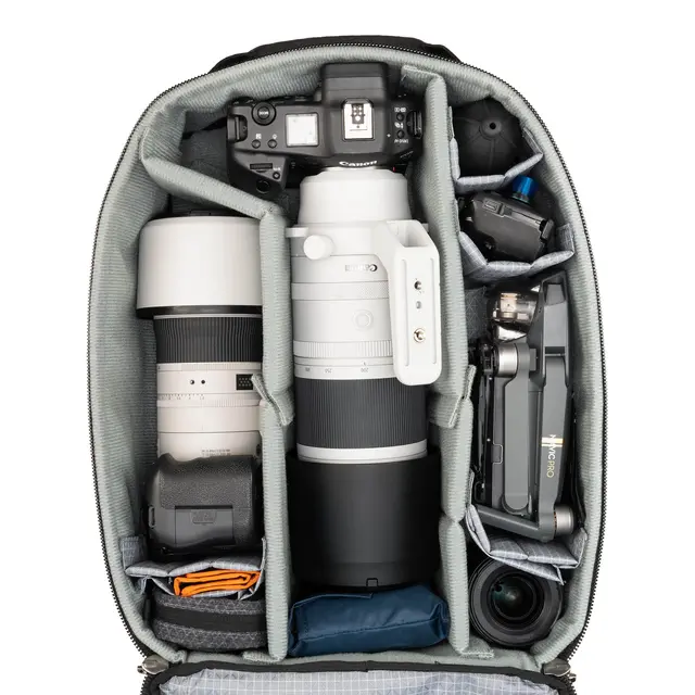 Think Tank Airport Commuter Backpack 31L. Black 