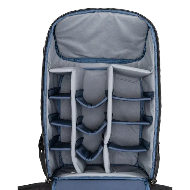 Think Tank DarkLight Backpack 25L Black 25L. Sort. 16" Laptop 