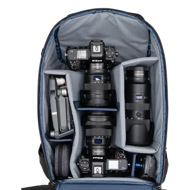 Think Tank DarkLight Backpack 25L Black 25L. Sort. 16" Laptop 