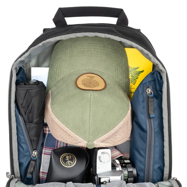 Think Tank Venturing Observer 20L Backpack 