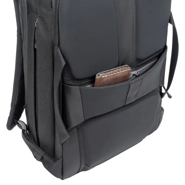 Think Tank Venturing Observer 20L Backpack 