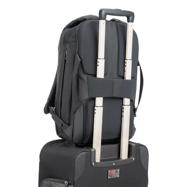 Think Tank Venturing Observer 20L Backpack 