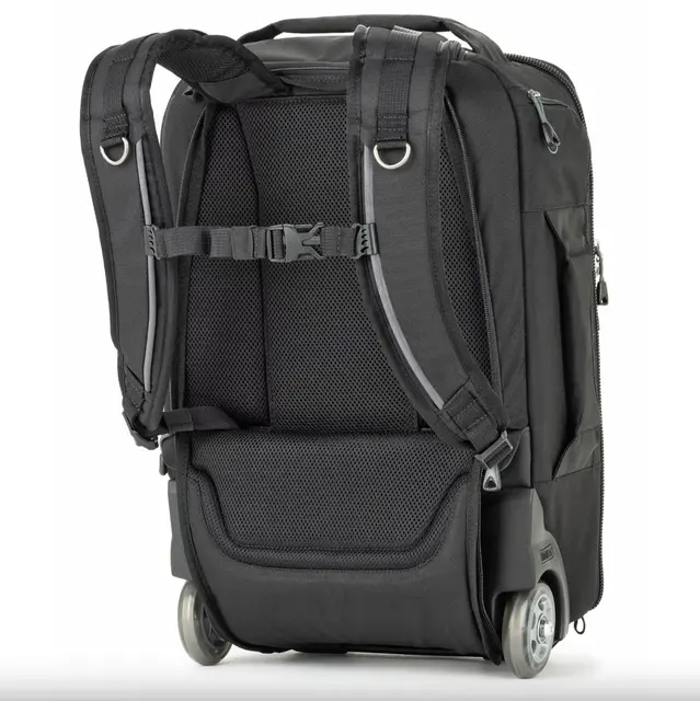 Think Tank Essentials Convertible Rolling Backpack. Trillekoffert + 