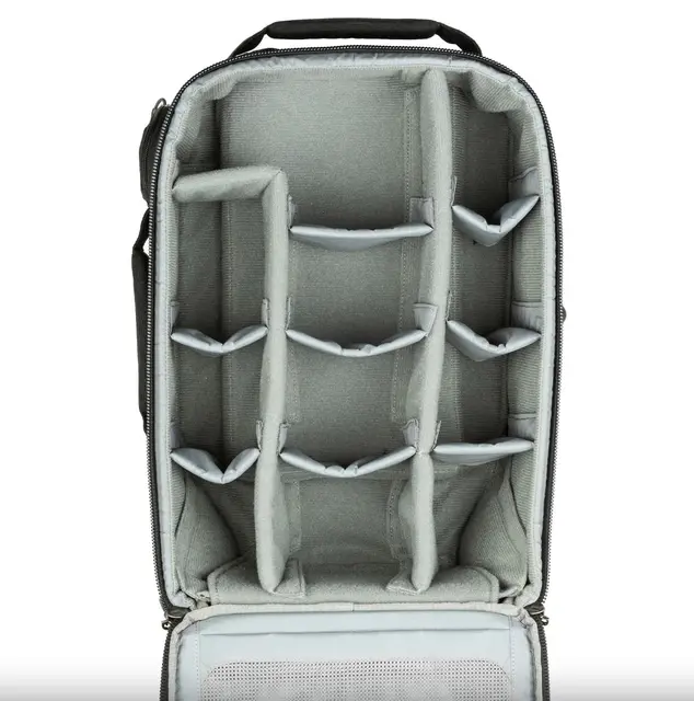 Think Tank Essentials Convertible Rolling Backpack. Trillekoffert + 