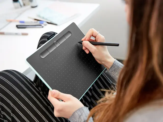 Wacom Intuos M Bluetooth Pistasje 