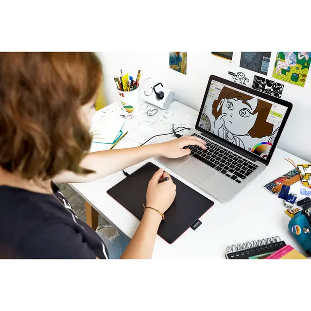 Wacom Pen Tablet One by Wacom Medium 