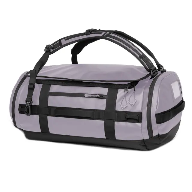 WANDRD Carryall Duffel 30L Uyuni Purple 30L. 
