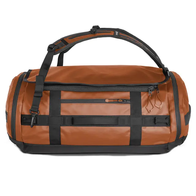 WANDRD Carryall Duffel 40L Sedona Orange 40L. 