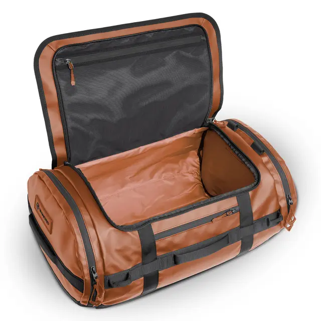 WANDRD Carryall Duffel 40L Sedona Orange 40L. 