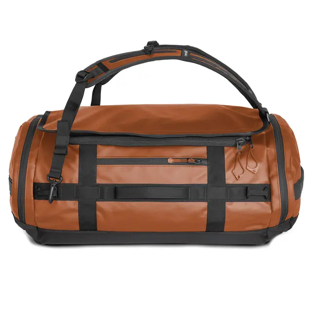 WANDRD Carryall Duffel 60L Sedona Orange 60L. 