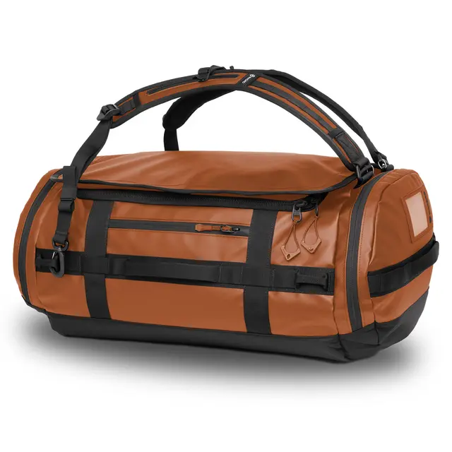 WANDRD Carryall Duffel 60L Sedona Orange 60L. 