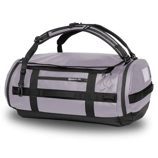 WANDRD Carryall Duffel 60L Uyuni Purple 60L. 