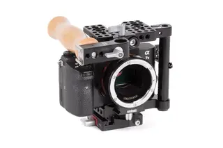 Wooden Camera Unified DSLR Cage (Small) with Wood Grip