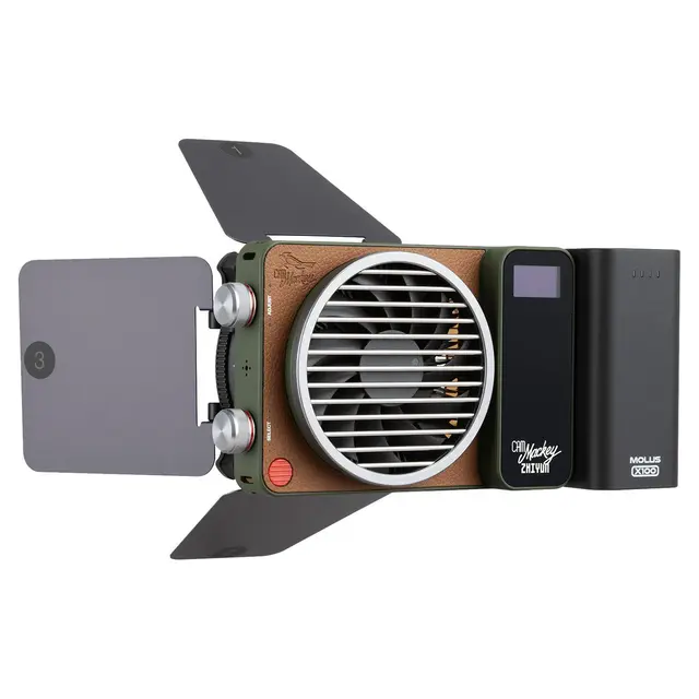 Zhiyun Molus LED X100RGB Pro COB Light 100W. 2700-10000K 