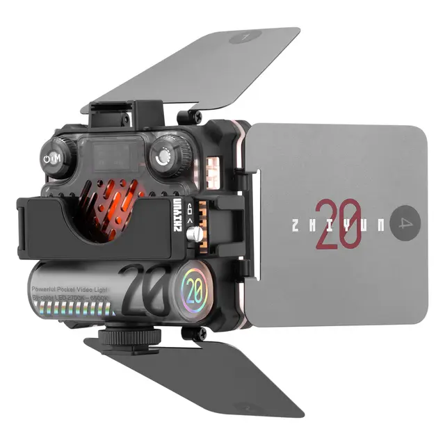 Zhiyun Fiveray M20 Combo Pocket KIT Kompakt 20W LED lys m/Låvedør/Grid 