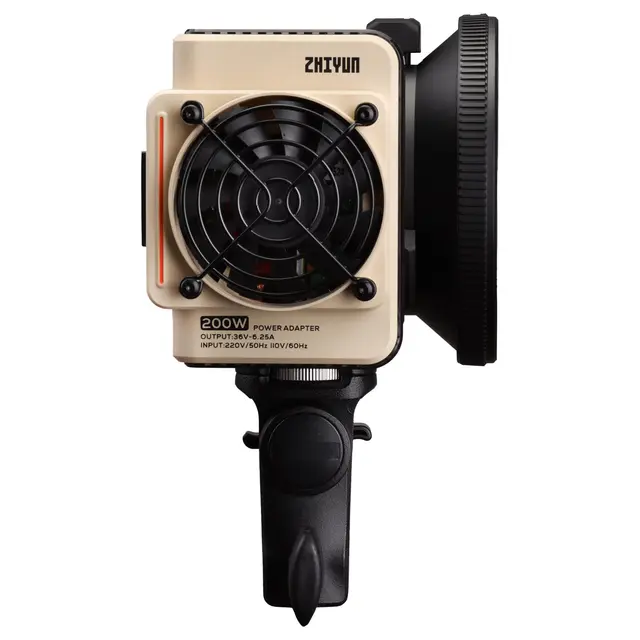 Zhiyun Molus X200 RGB COB Light 200W. 2700-10000K. 