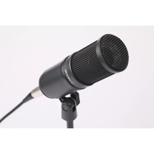 Zoom ZDM-1 Podcast Mic Pack Headset, bordstativ, vindhette og XLR 