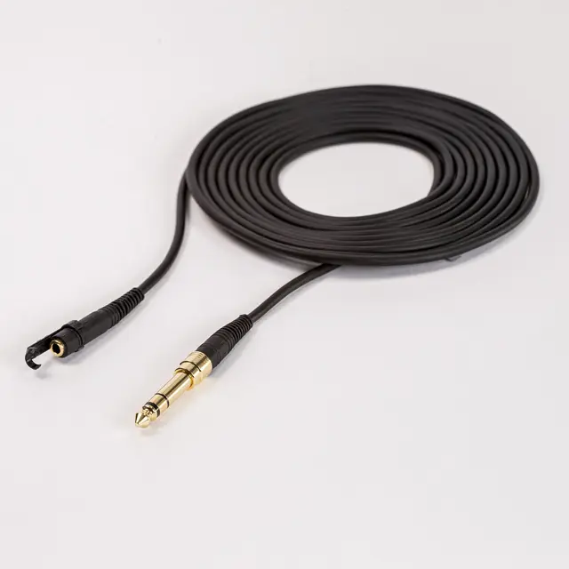 Zoom ZDM-1 Podcast Mic Pack Headset, bordstativ, vindhette og XLR 