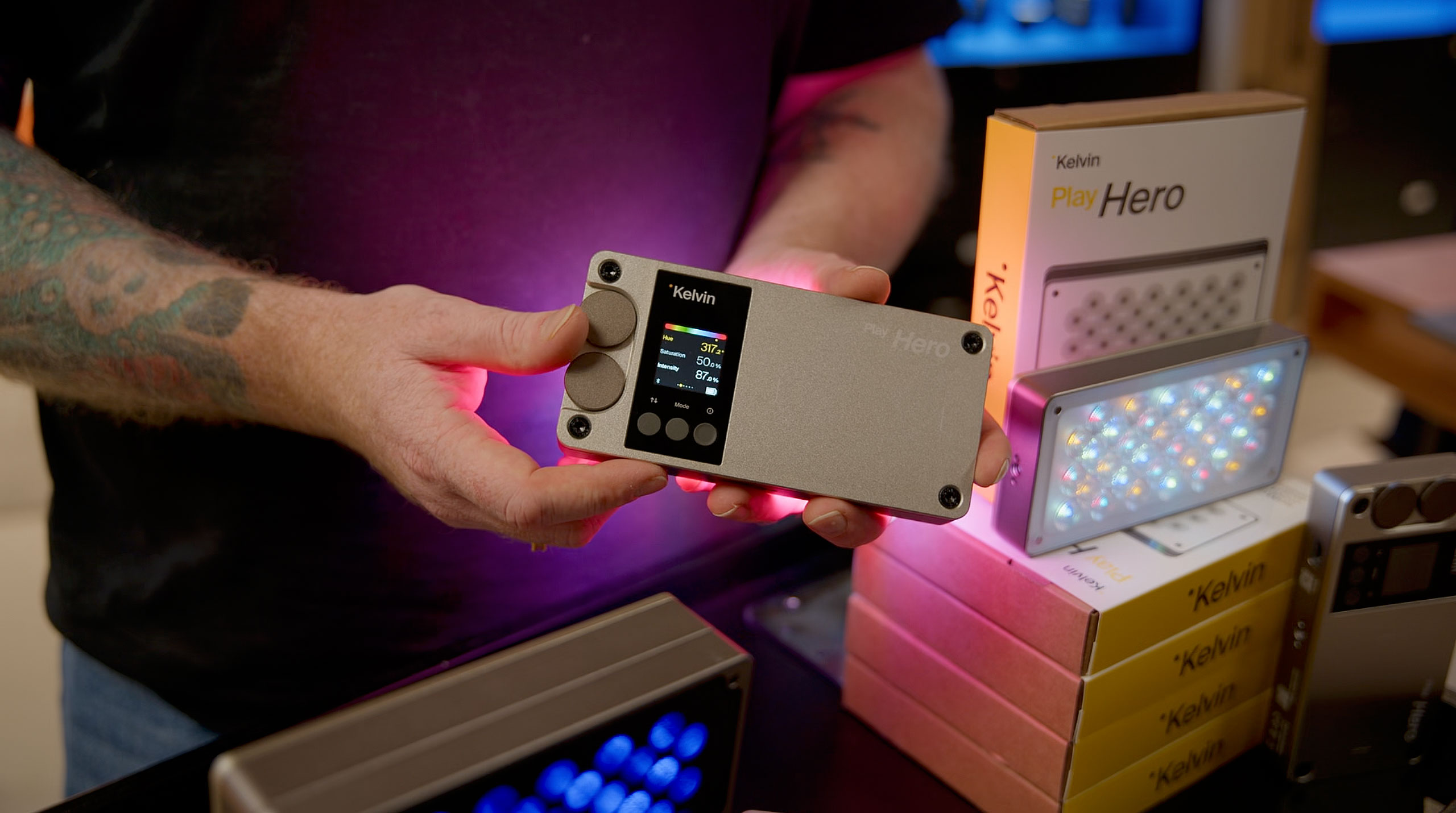 Detaljert nærbilde av LED-lampen Kelvin Play Hero